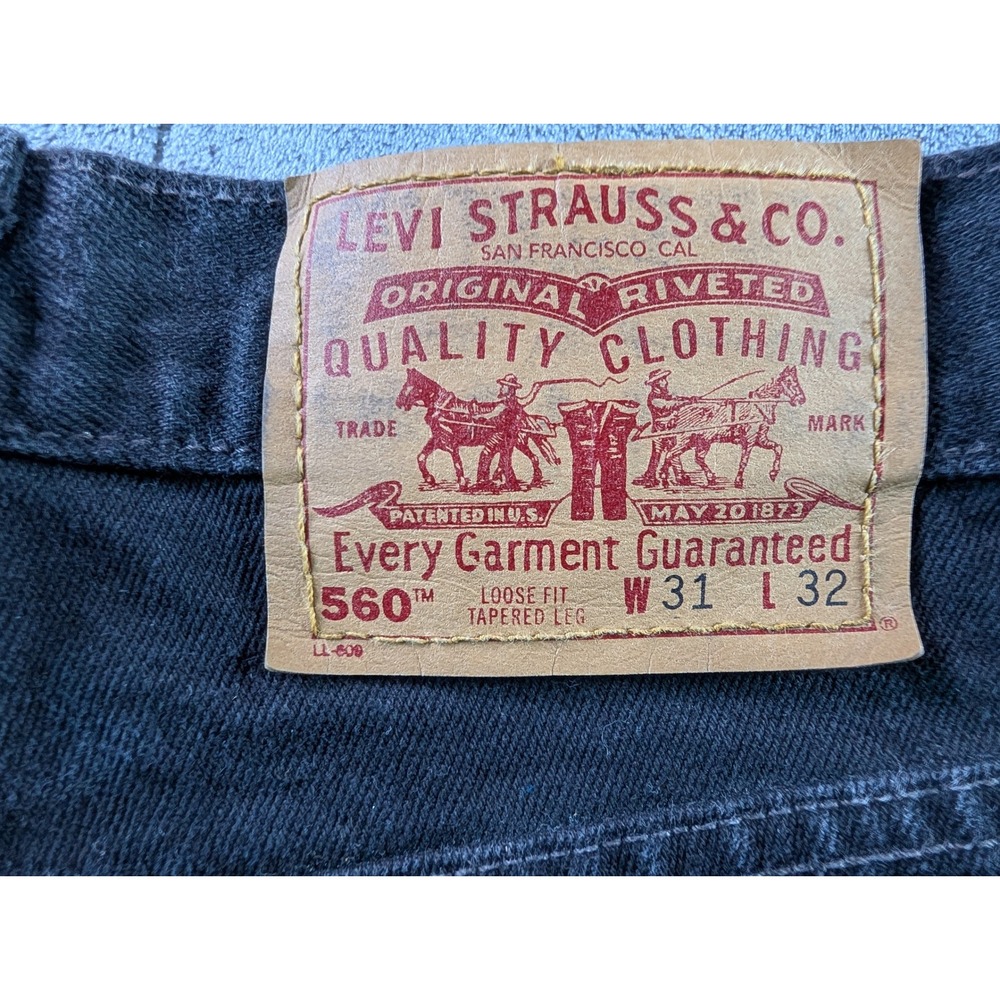 Vintage Levis 560 Loose Fit Tapered Leg Black Denim Jeans Made in USA Mens 29x31 - Picture 5 of 15